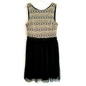Xtraordinary Dress Jrs Medium Ivory Lace Black Skirt Feminine Special Occasion